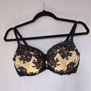 Vintage: Victoria's Secret Black & Nude Lacy Bombshell Plunge Bra, Size 36C